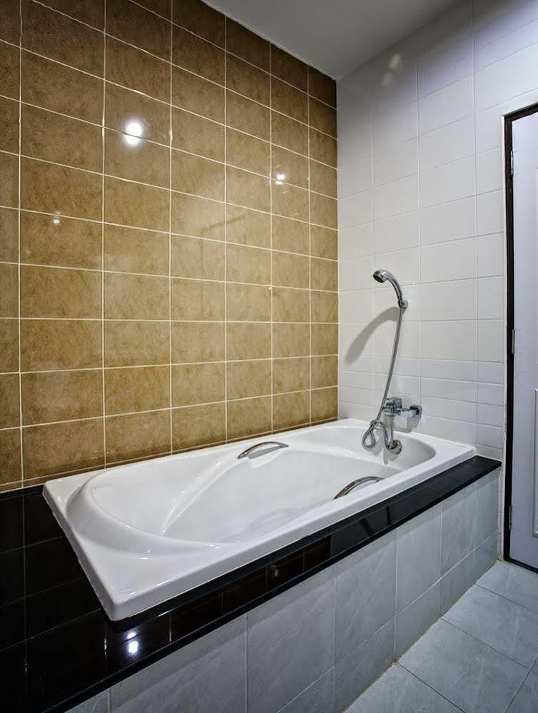 צ'יאנג מאי Misone Hotel מראה חיצוני תמונה